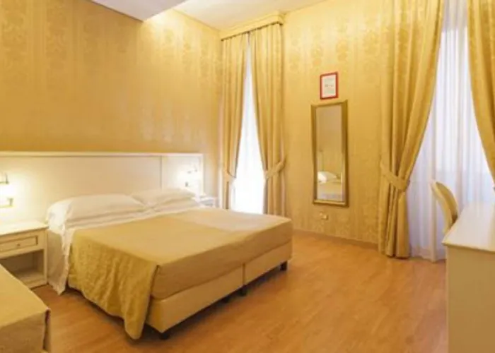 Hotel Trevi 41 Rom