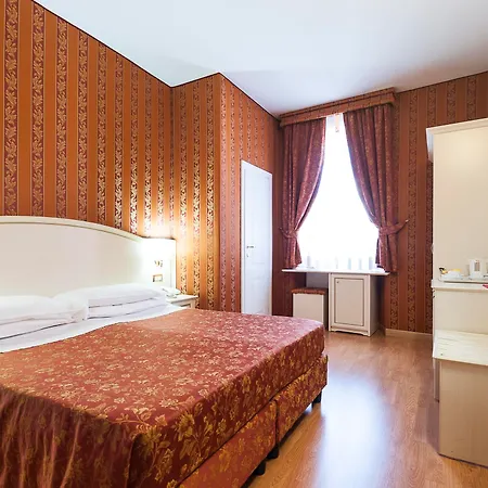 Hotel Trevi 41 Rome