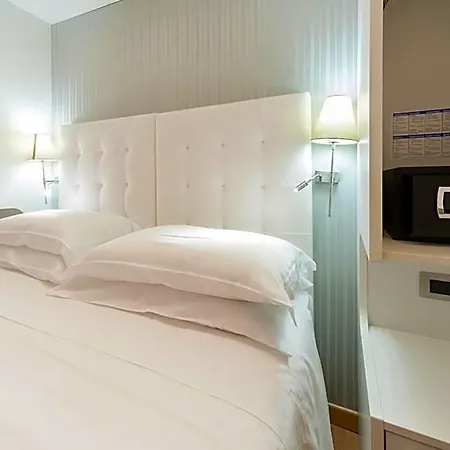 Hotel Trevi 41