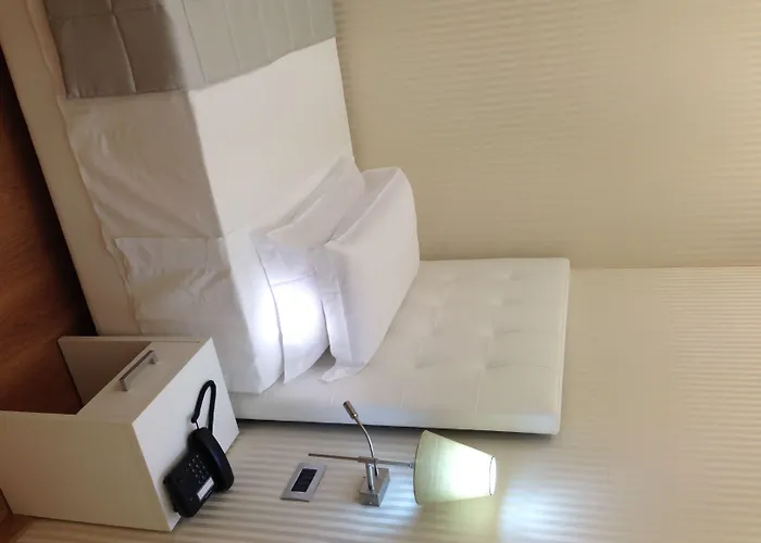 Hotel Trevi 41 Rome